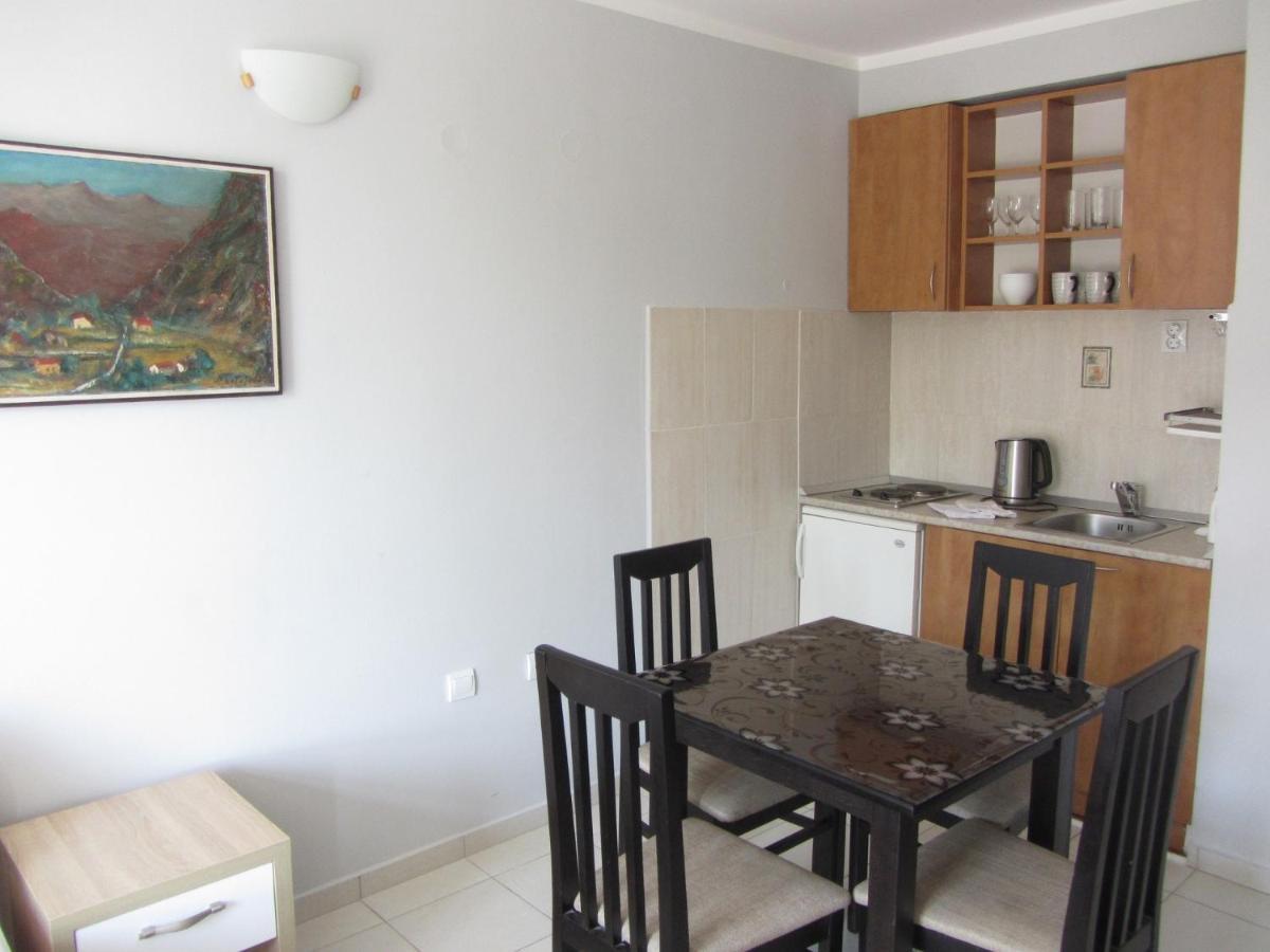 Cernogoriya Voyage Apartment Rafailovici Ngoại thất bức ảnh
