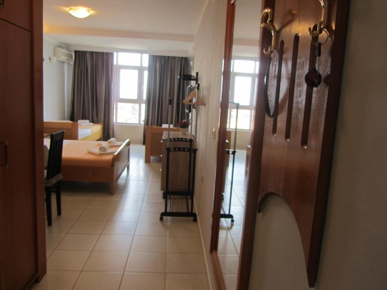 Cernogoriya Voyage Apartment Rafailovici Ngoại thất bức ảnh